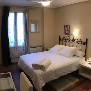 Anne Pensión San Sebastián